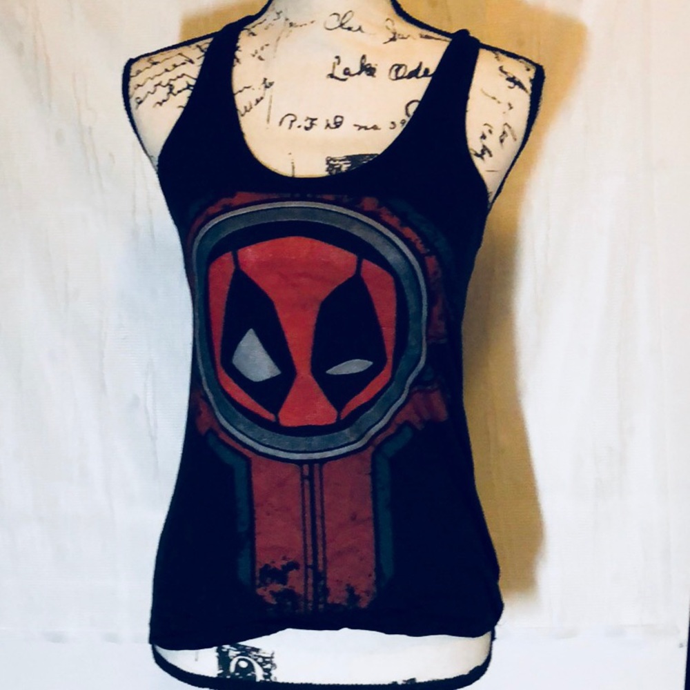 Dead pool red and black tank top